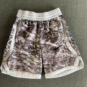 NIKE Elite Training Shorts  Size xs grey camo print